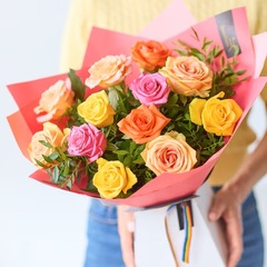 A Rainbow of Roses Large Gift Box